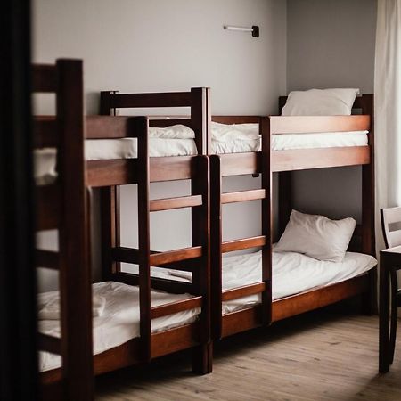 Forsage Hostel Uzhhorod Bagian luar foto