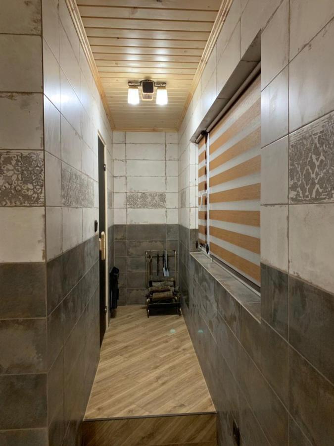 Forsage Hostel Uzhhorod Bagian luar foto